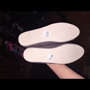 Size 9 toms